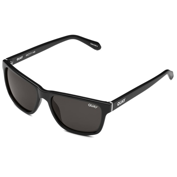 QUAY On Tour Sunglasses Polarized Black Frame Black Lens Unisex NWT - Picture 2 of 5